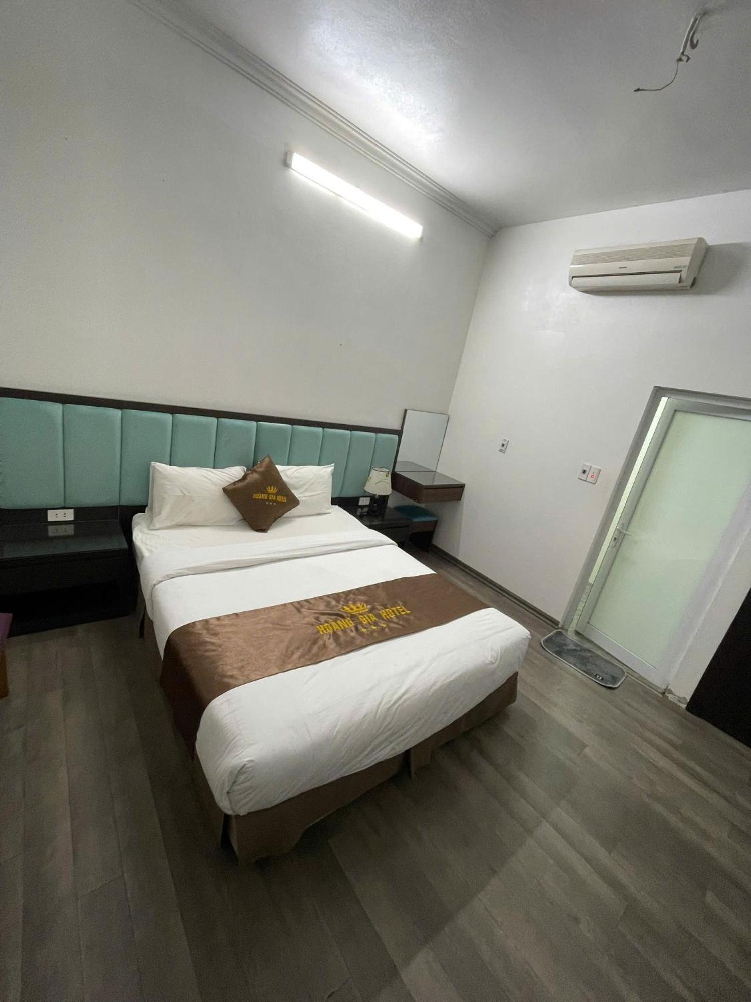 Hoang Gia Hotel Dong Anh Exterior photo